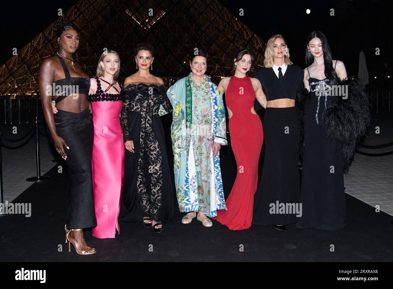 Aya Nakamura, Amanda Seyfried, Penelope Cruz, Isabella Rossellini, Emma