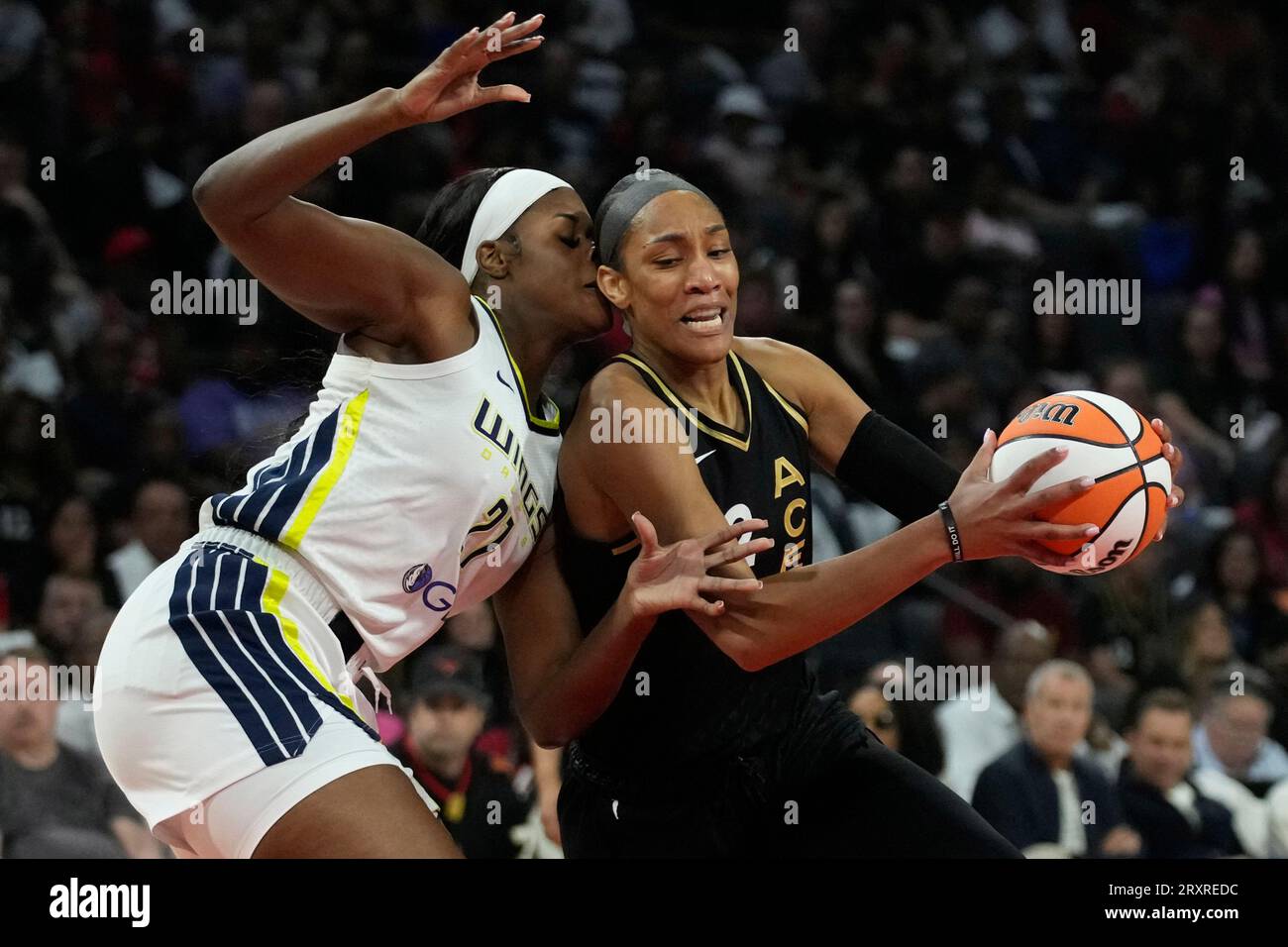 Las Vegas Aces forward A'ja Wilson (22) drives against Dallas Wings