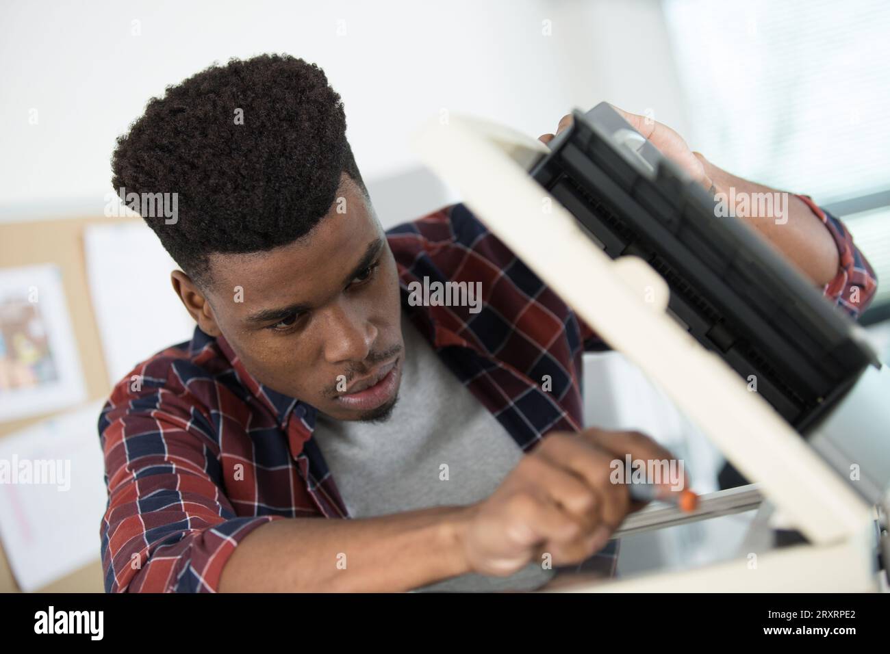 Diligent worker hi-res stock photography and images - Alamy