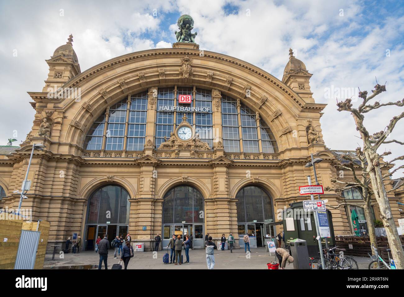 The Frankfurter Hauptbahnhof, Frankfurt Main Train Station, Germany