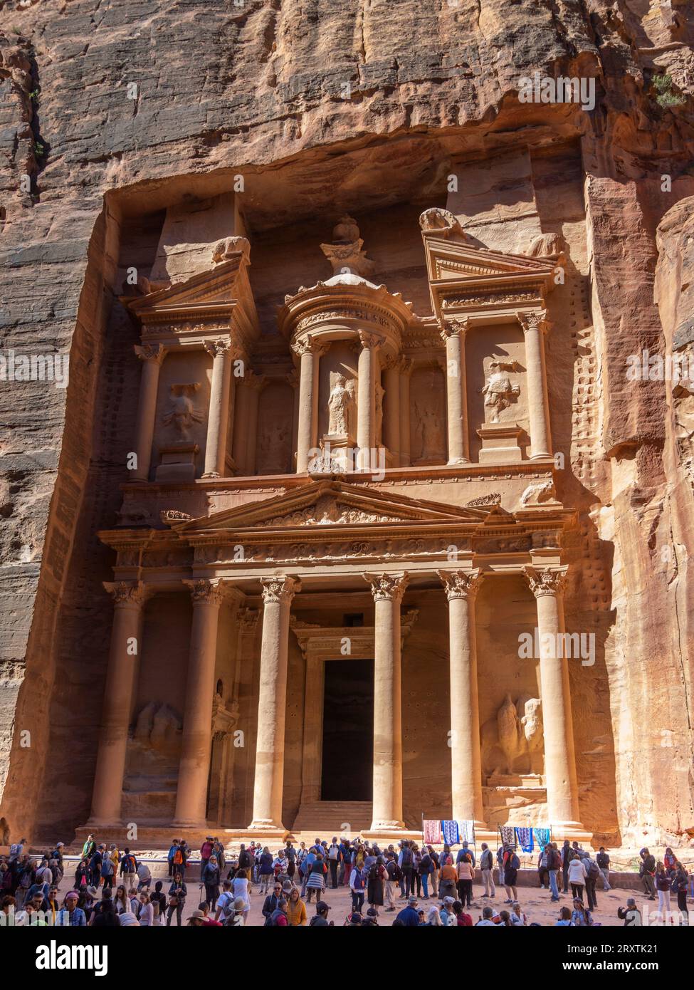 The Petra Treasury (Al-Khazneh), Petra Archaeological Park, UNESCO World Heritage Site, one of the New Seven Wonders of the World, Petra, Jordan Stock Photo