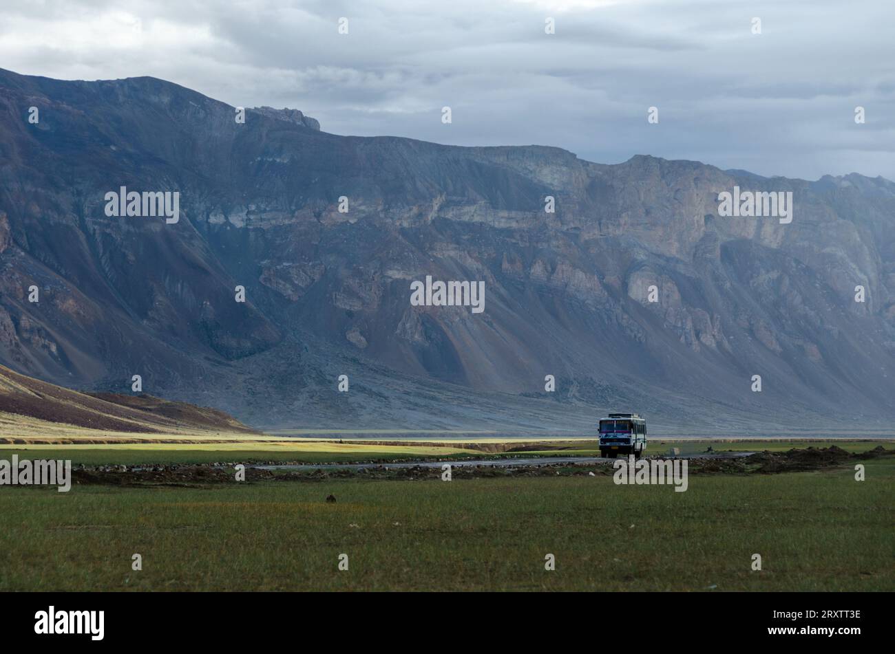 Paisajes de himalaya hi-res stock photography and images - Alamy