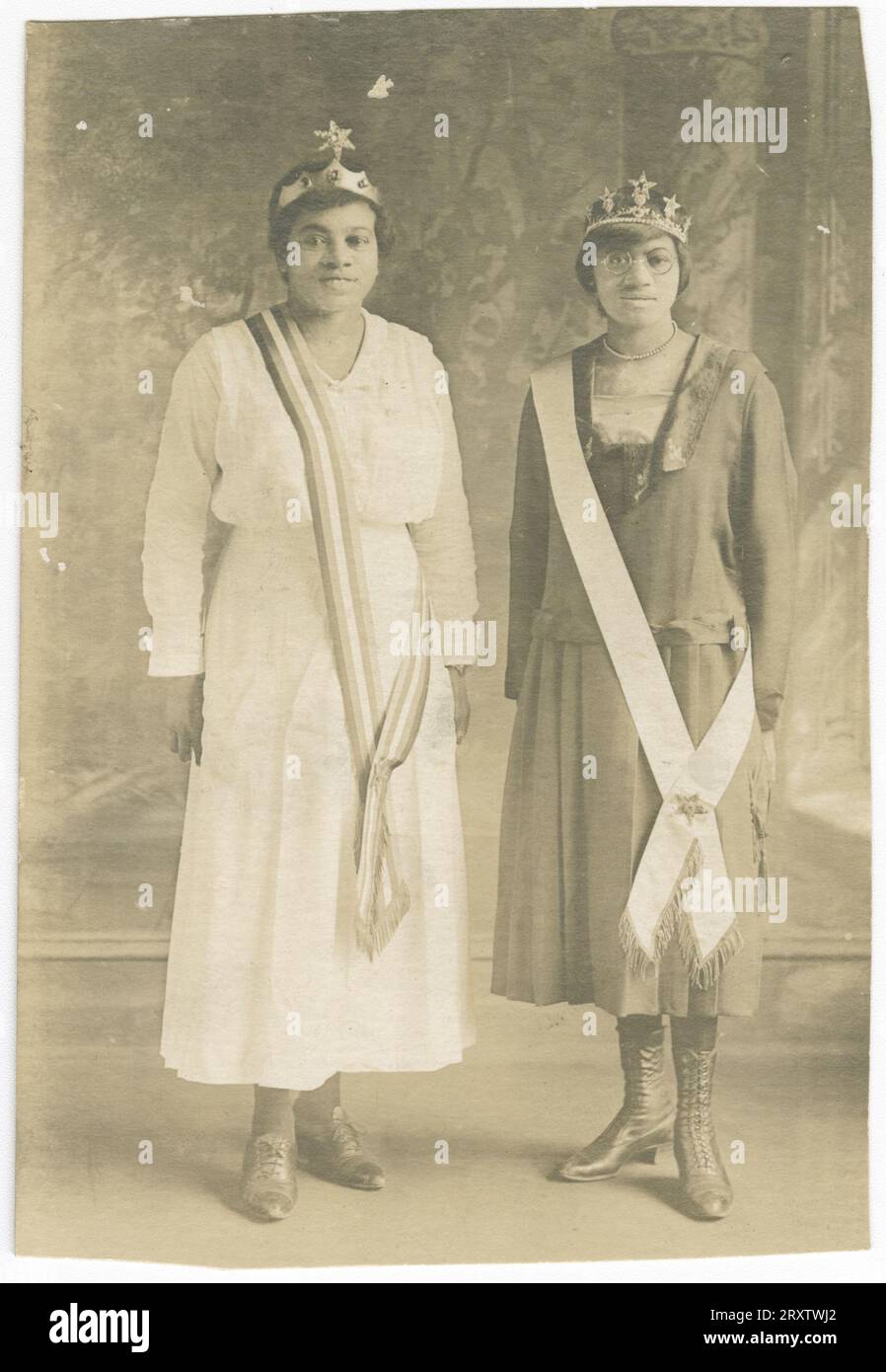 Photographic postcard of Magdalene Hendricks and sister in Eastern Star regalia early 1920s Stock Photo Alamy