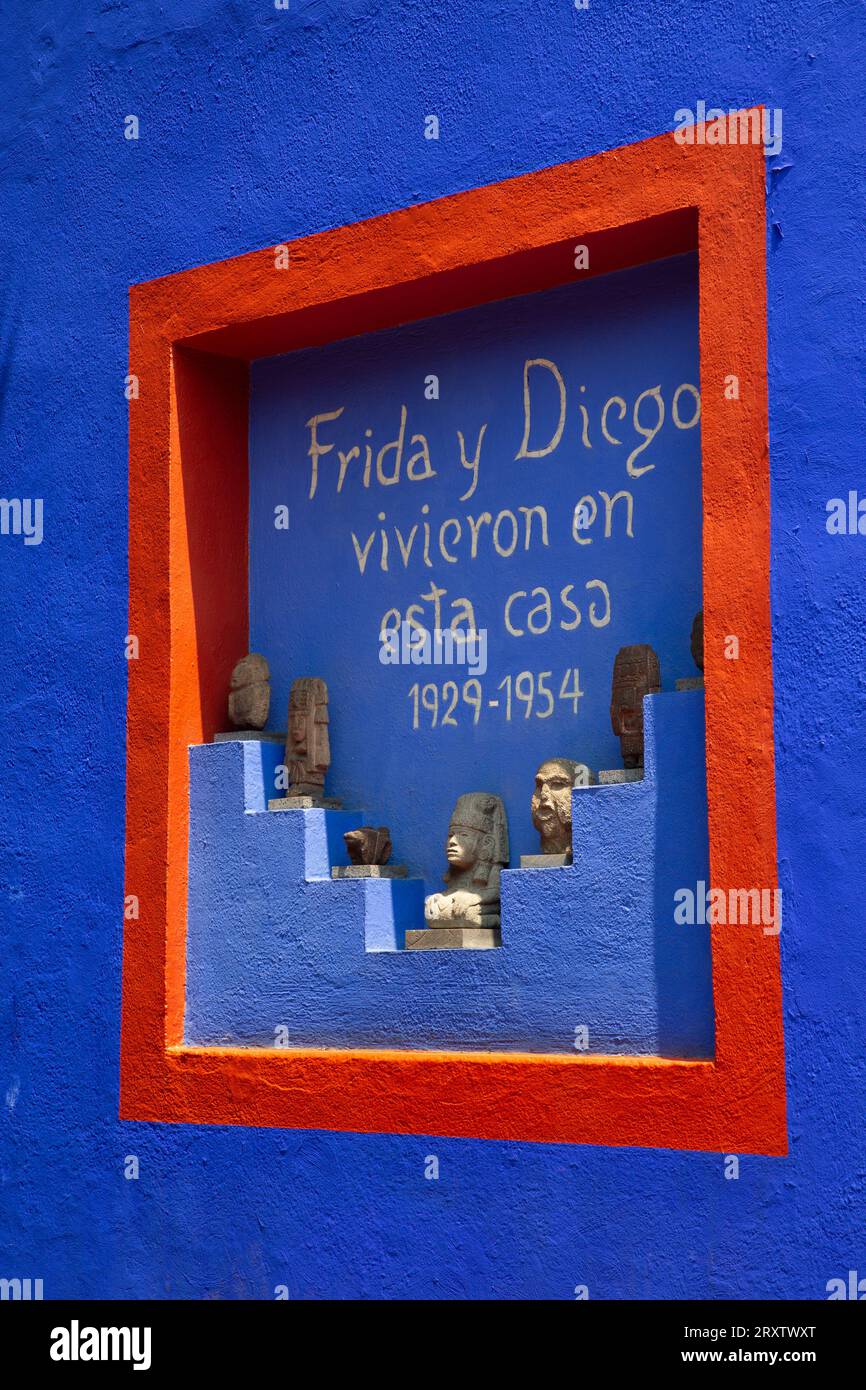 Frida Kahlo Museum (Blue House), Coyoacan, Mexico City, Mexico, North America Stock Photo