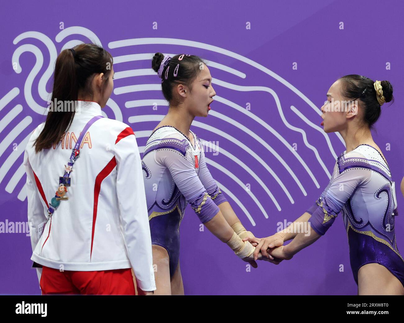 Zuo tong hires stock photography and images Alamy