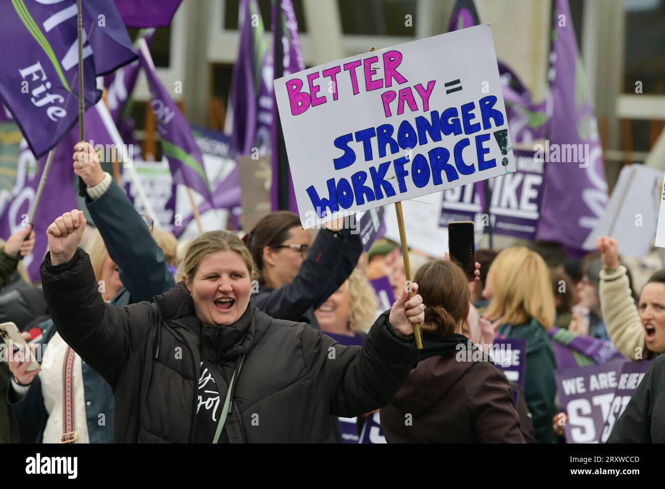 Scottish teachers strike hi-res stock photography and images - Alamy