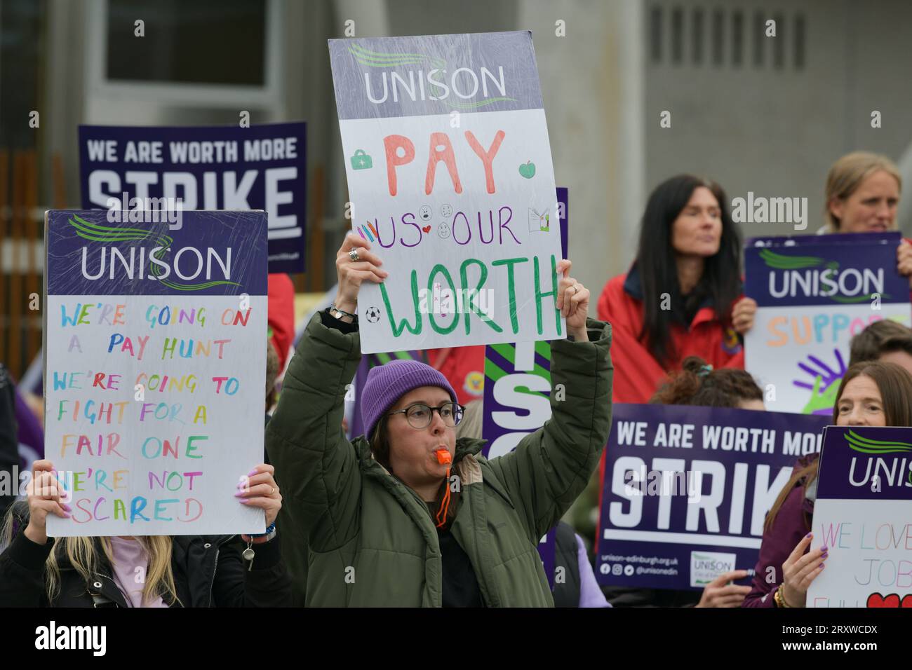 Scottish teachers strike hi-res stock photography and images - Alamy