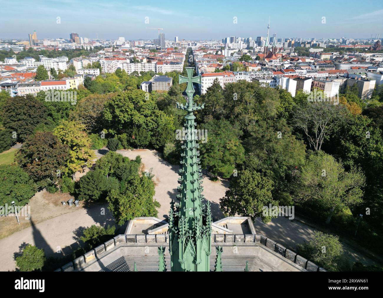 27-september-2023-berlin-on-the-highest-point-of-the-viktoriapark-on