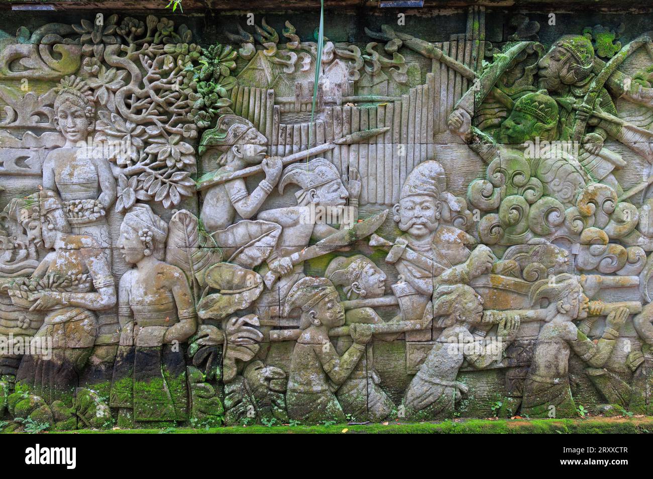 Balinese mural wall in Fort Canning Park, Singapore Stock Photo - Alamy