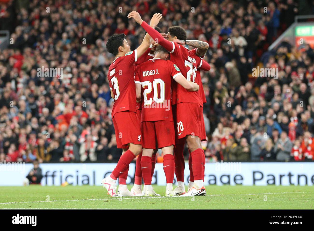 Diogo Jota of Liverpool (20) celebrates with his teammates after ...