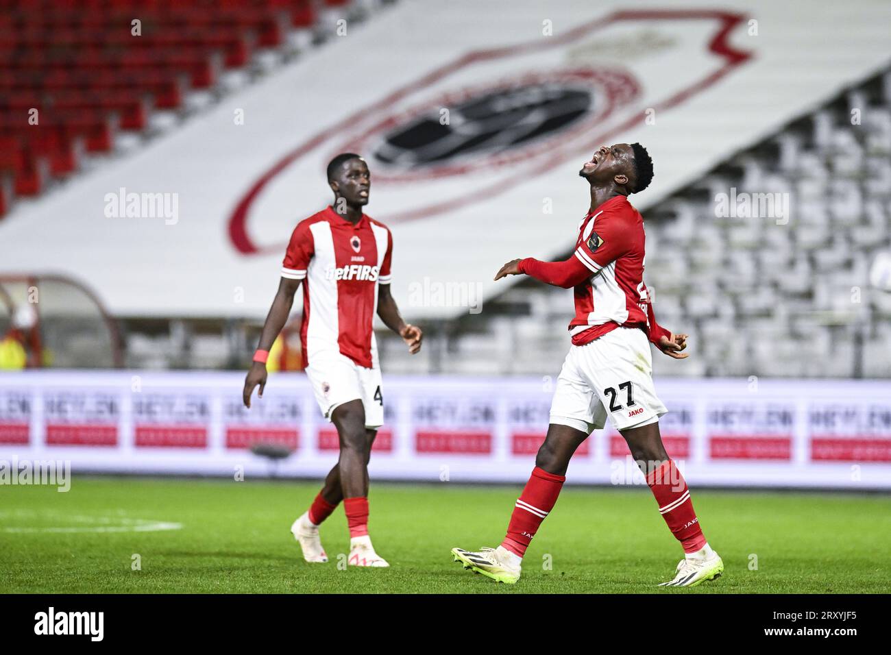 Antwerp's Mandela Keita looks dejected during a soccer match between Royal Antwerp FC and KAA Gent, a postponed match of day 05 of the 2023-2024 season of the 'Jupiler Pro League' first division of the Belgian championship, in Antwerp Wednesday 27 September 2023. BELGA PHOTO TOM GOYVAERTS Stock Photo