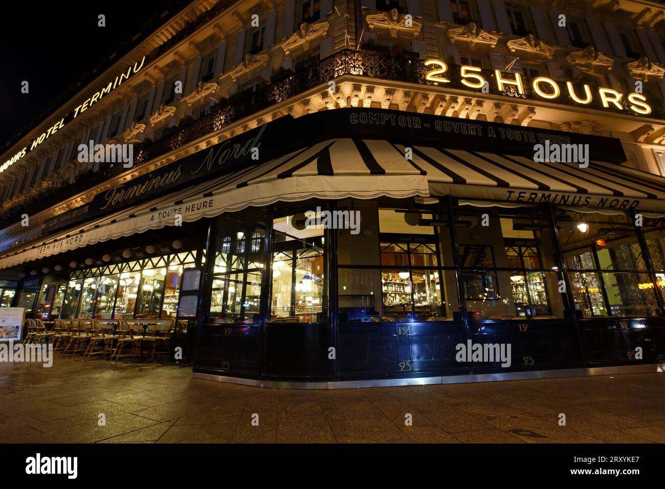 the traditional French cafe Terminus Nord located near Gare du Nord in Paris Stock Photo Alamy