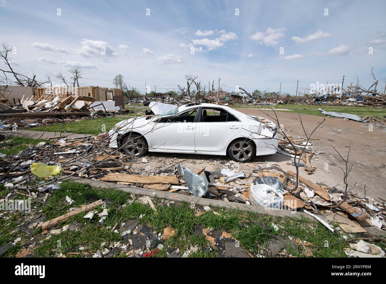 Tornado car damage hi-res stock photography and images - Alamy