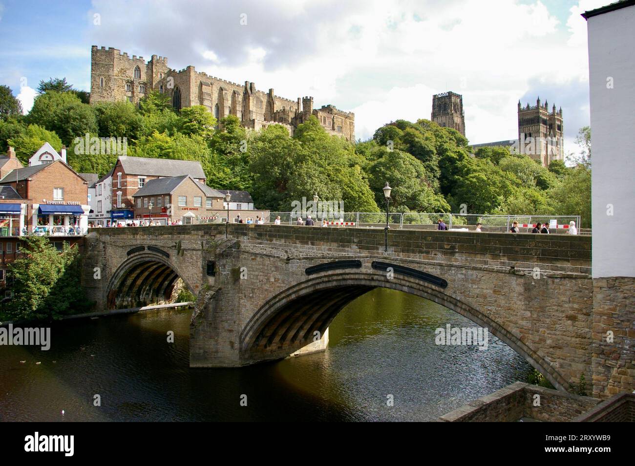 Framwellgate Bridge with Durham Castel and Durham Cathedral behind. Durham, UK. Stock Photo