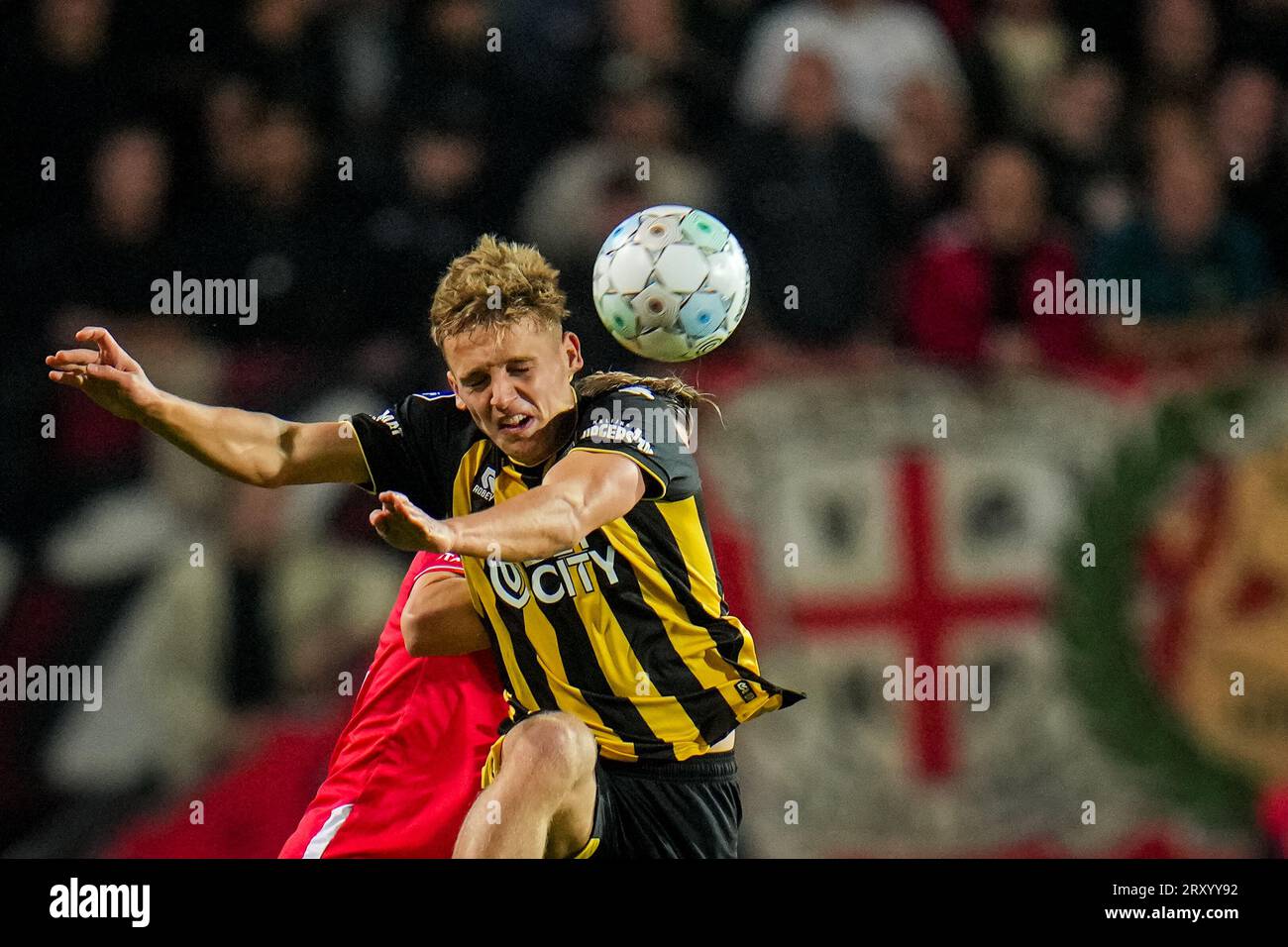 Soccer heads hi-res stock photography and images - Alamy