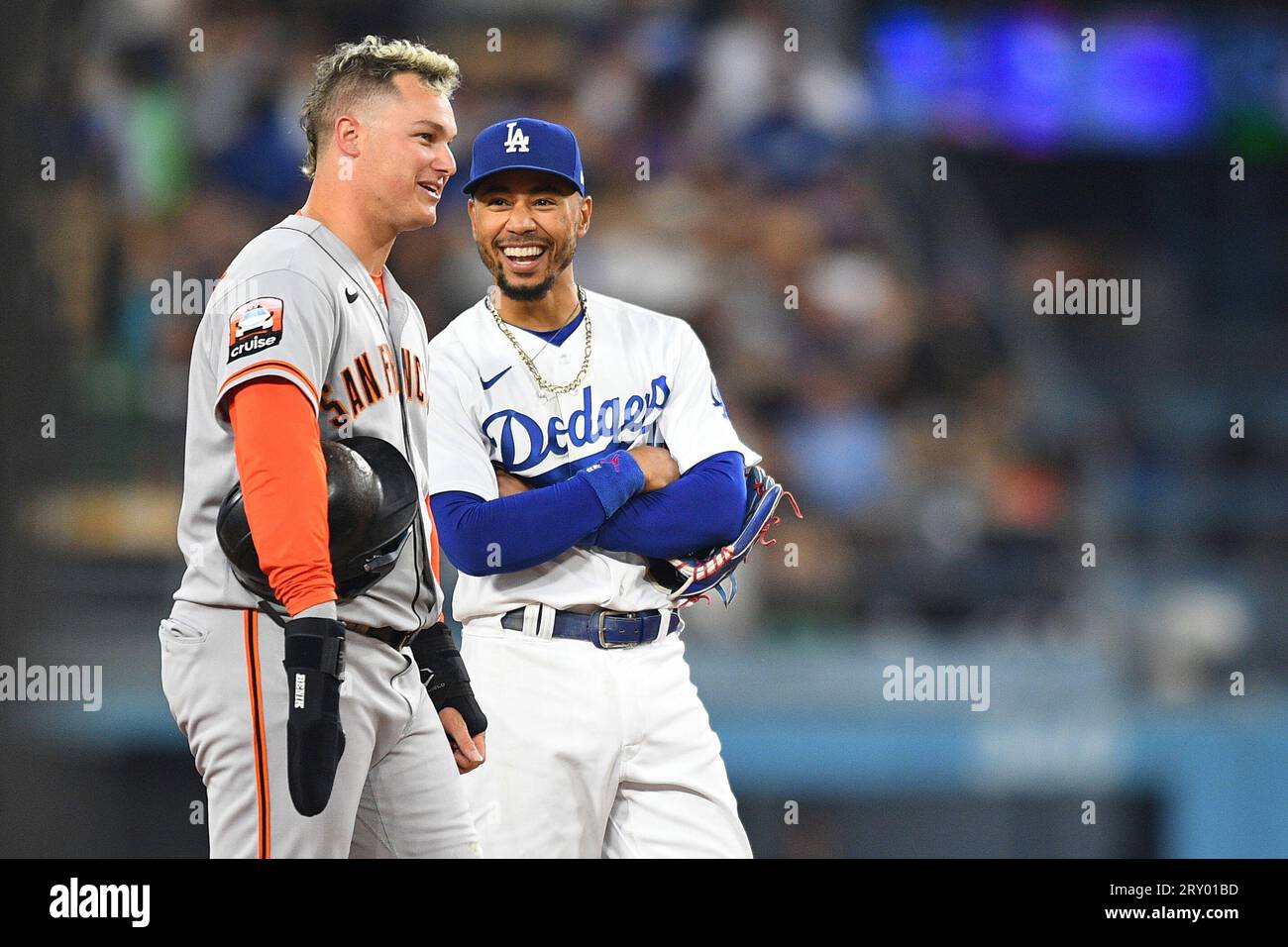 LOS ANGELES, CA - SEPTEMBER 21: Los Angeles Dodgers second baseman