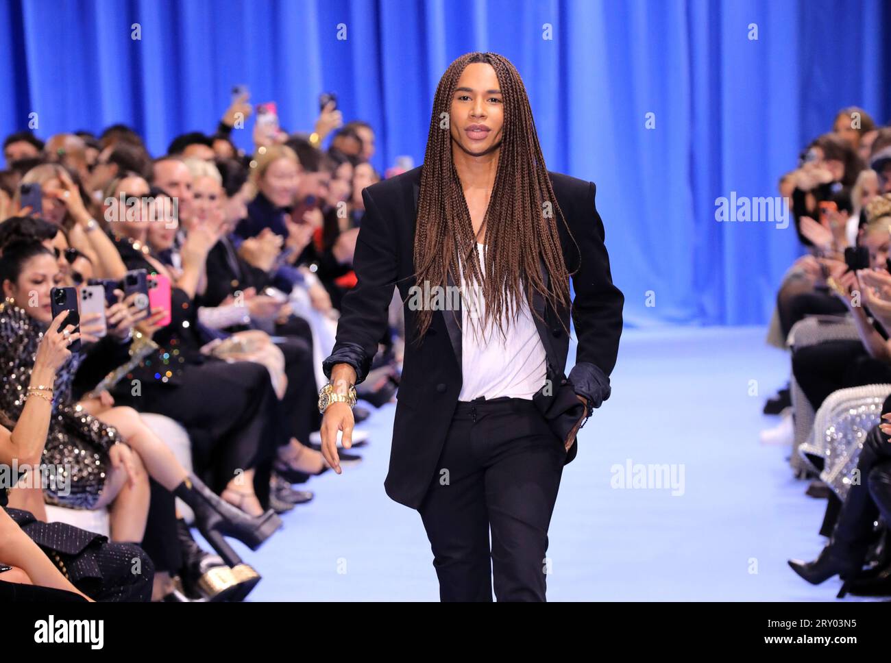 the-audience-applauds-french-fashion-designer-olivier-rousteing-at-the
