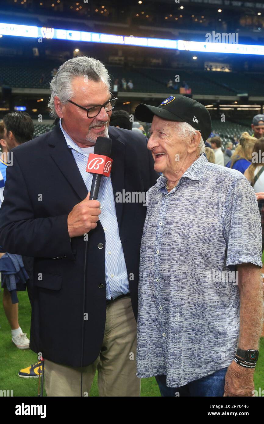 MILWAUKEE, WI - SEPTEMBER 26: Bob Uecker is interviewed after a game  between the Milwaukee Brewers and the St Louis Cardinals at American Family  Field on September 26, 2023 in Milwaukee, WI. (
