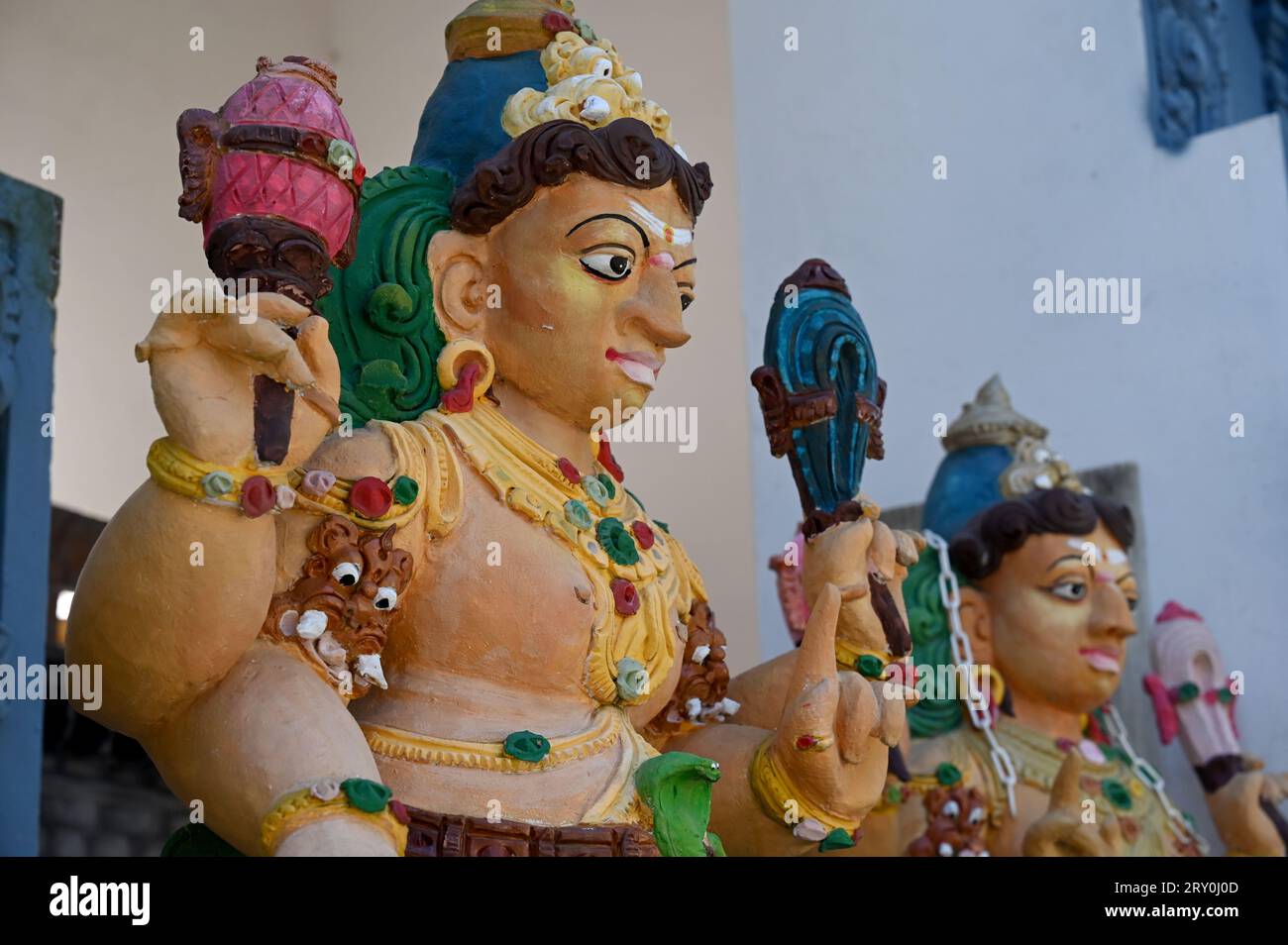 PRODUCTION 21 September 2023 Berlin Two Guardian Statues Stand At production-21-september-2023-berlin-two-guardian-statues-stand-at