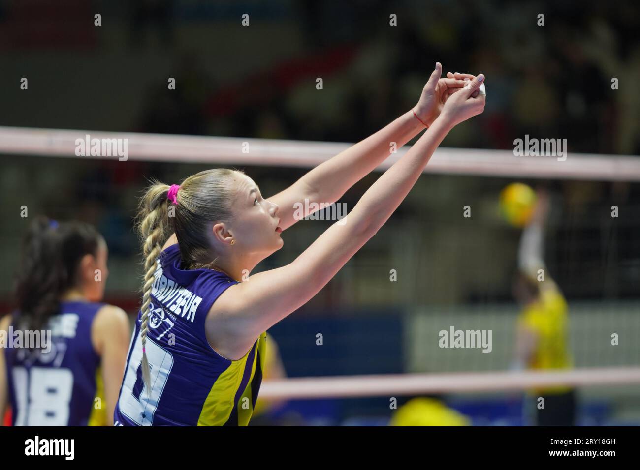 ISTANBUL, TURKIYE - MARCH 16, 2023: Arina Fedorovtseva warming up ...