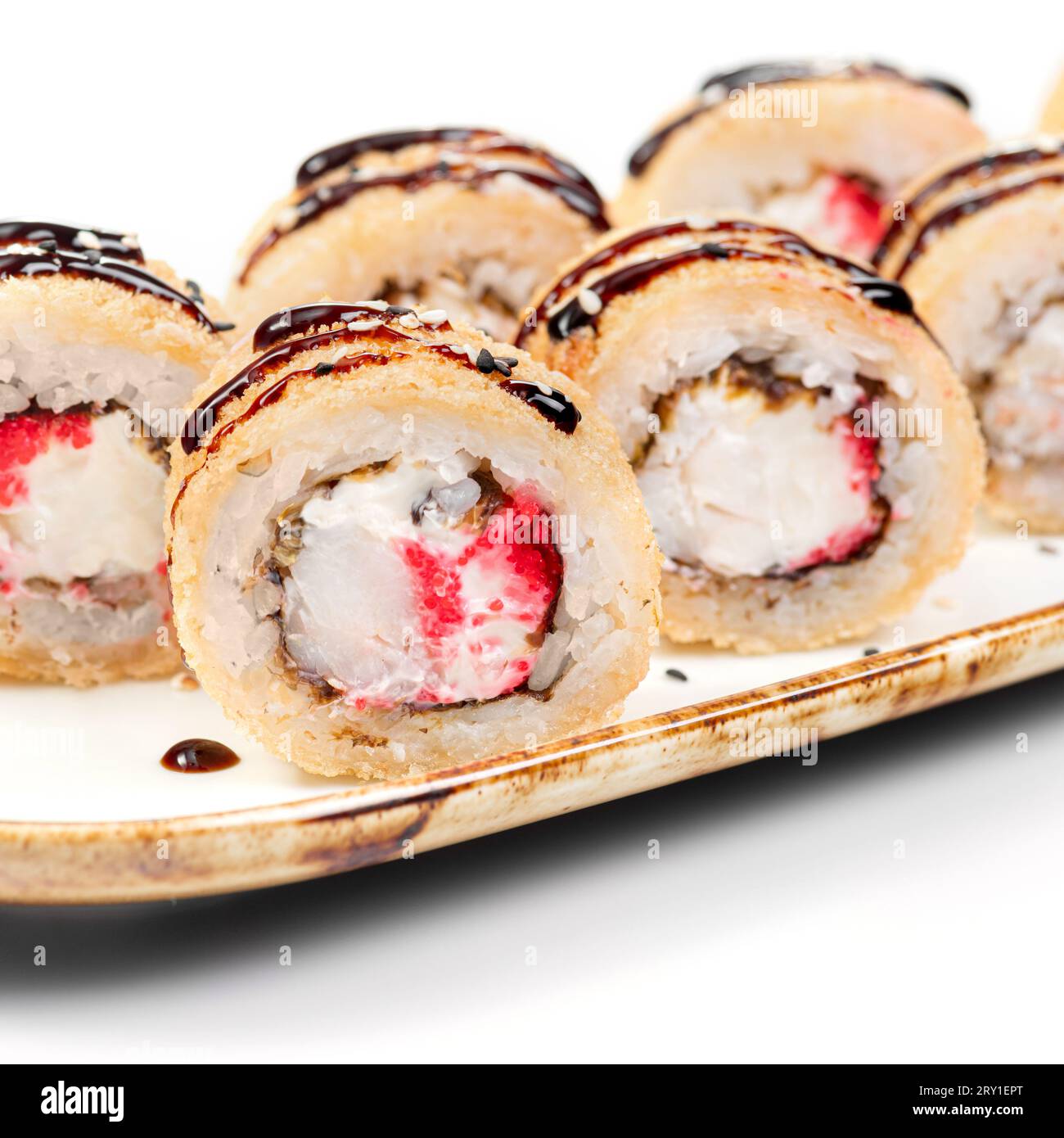 ROLL TEMPURA KAWAI. Deep fried japanese tempura roll with shrimp