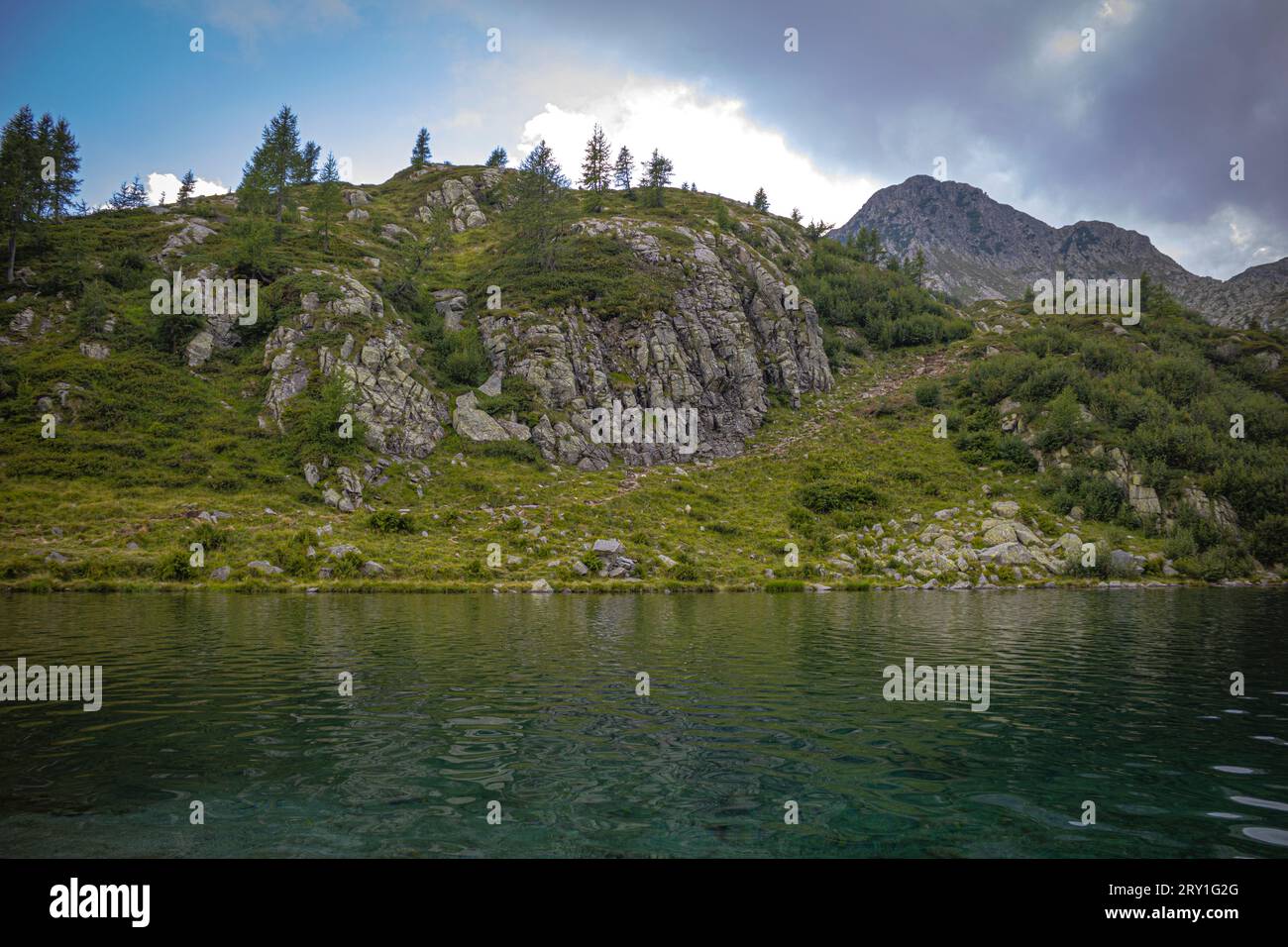 Sentiero natura hi-res stock photography and images - Alamy