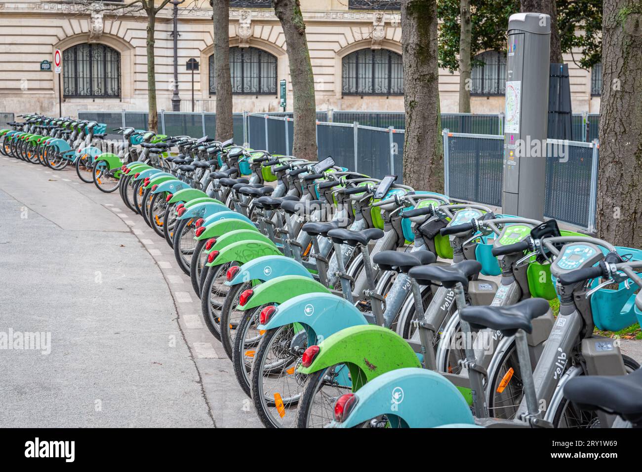 Paris Bike Racks Parisian parks in art hi-res stock photography and images - Alamy
