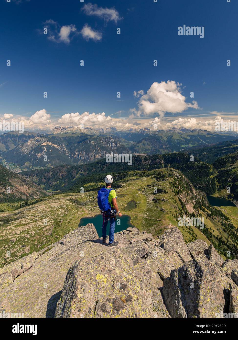Mountain climber equipment hi-res stock photography and images - Alamy