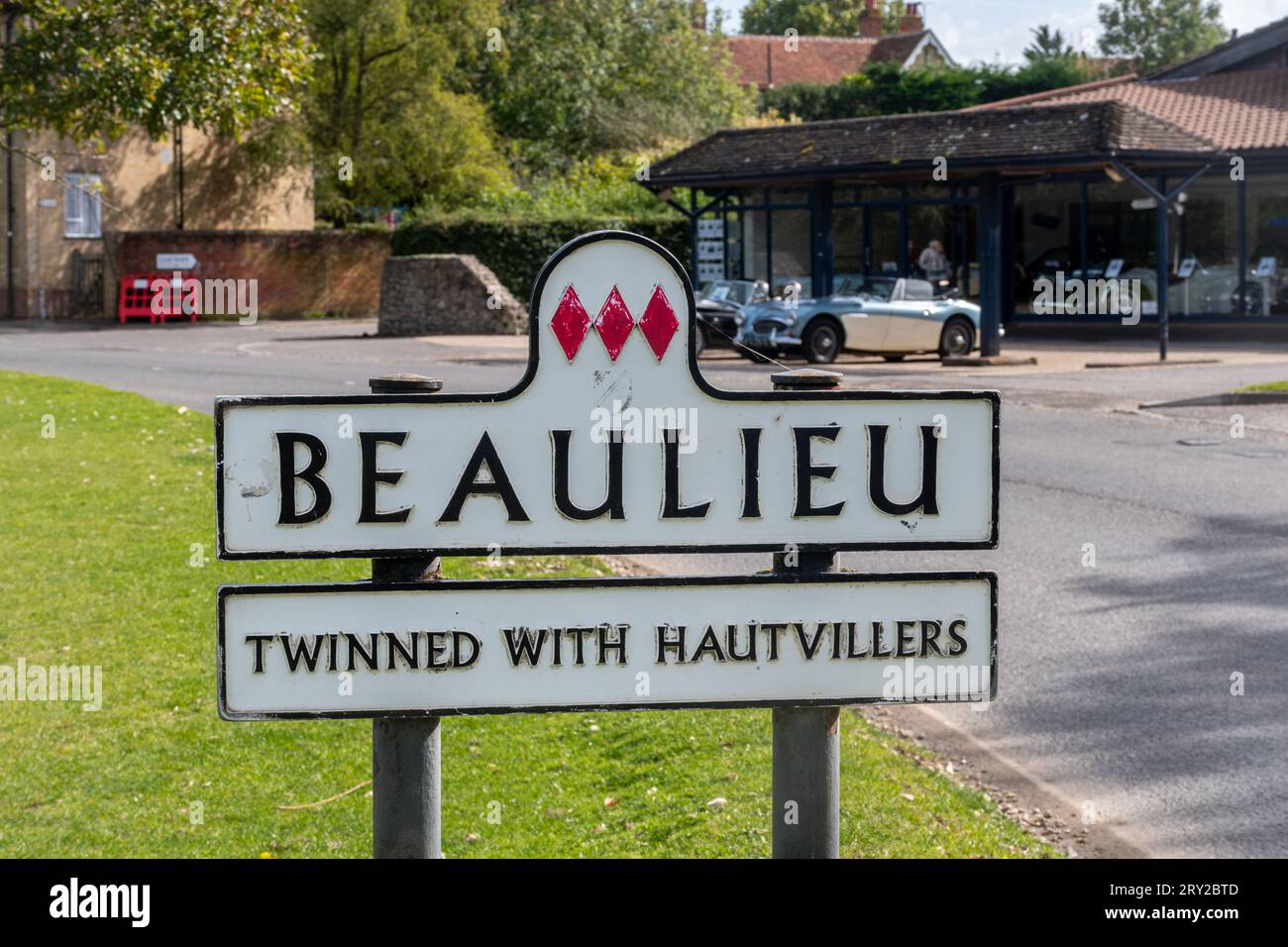Beaulieu village, twinning sign, twinned with Hautvillers, Hampshire, England, UK Stock Photo