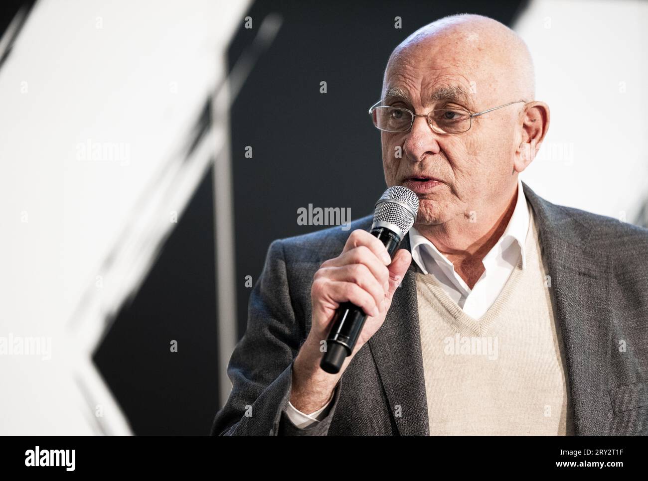 ZEIST Michael van Praag is present at the presentation of the MVP