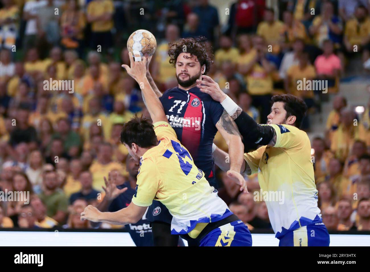 Daniel Dujshebaev Dovichebaeva of Industria Kielce (L) and Elohim Prandi of Paris Saint-Germain Handball (R) in action during the EHF Champions League match between Industria Kielce and Paris Saint-Germain Handball at Hala Legionów in Kielce. Final Scores; Industria Kielce 29: 30 Paris Saint-Germaint. Stock Photo