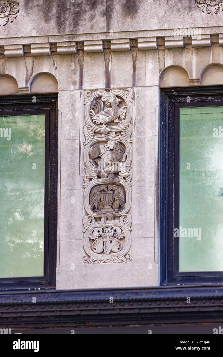 Emery Roth designed Hampton House, an Upper East Side landmark, using ...