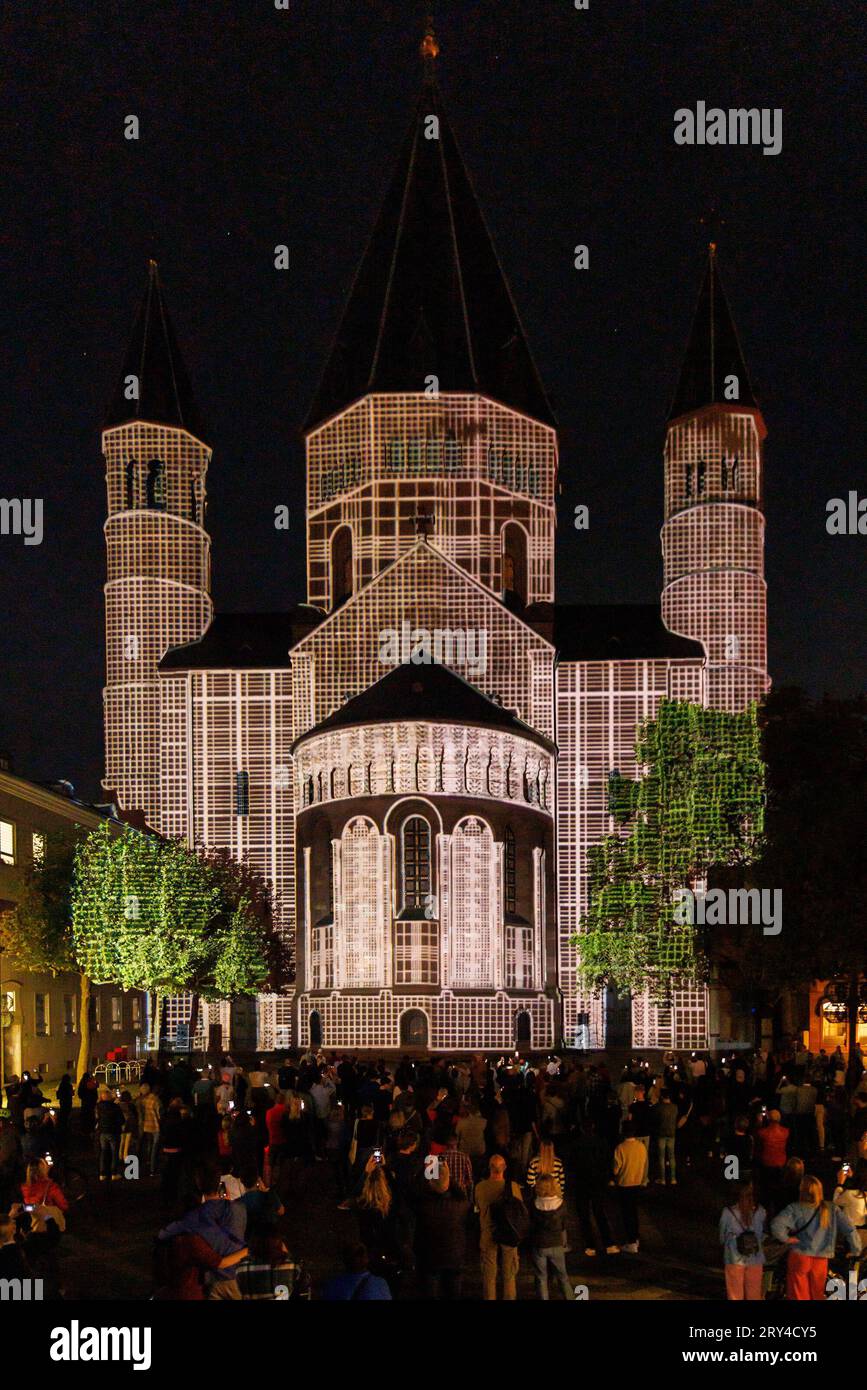 Mainz leuchtet Das Late Light Festival, 28.09.2023 Besucherinnen den