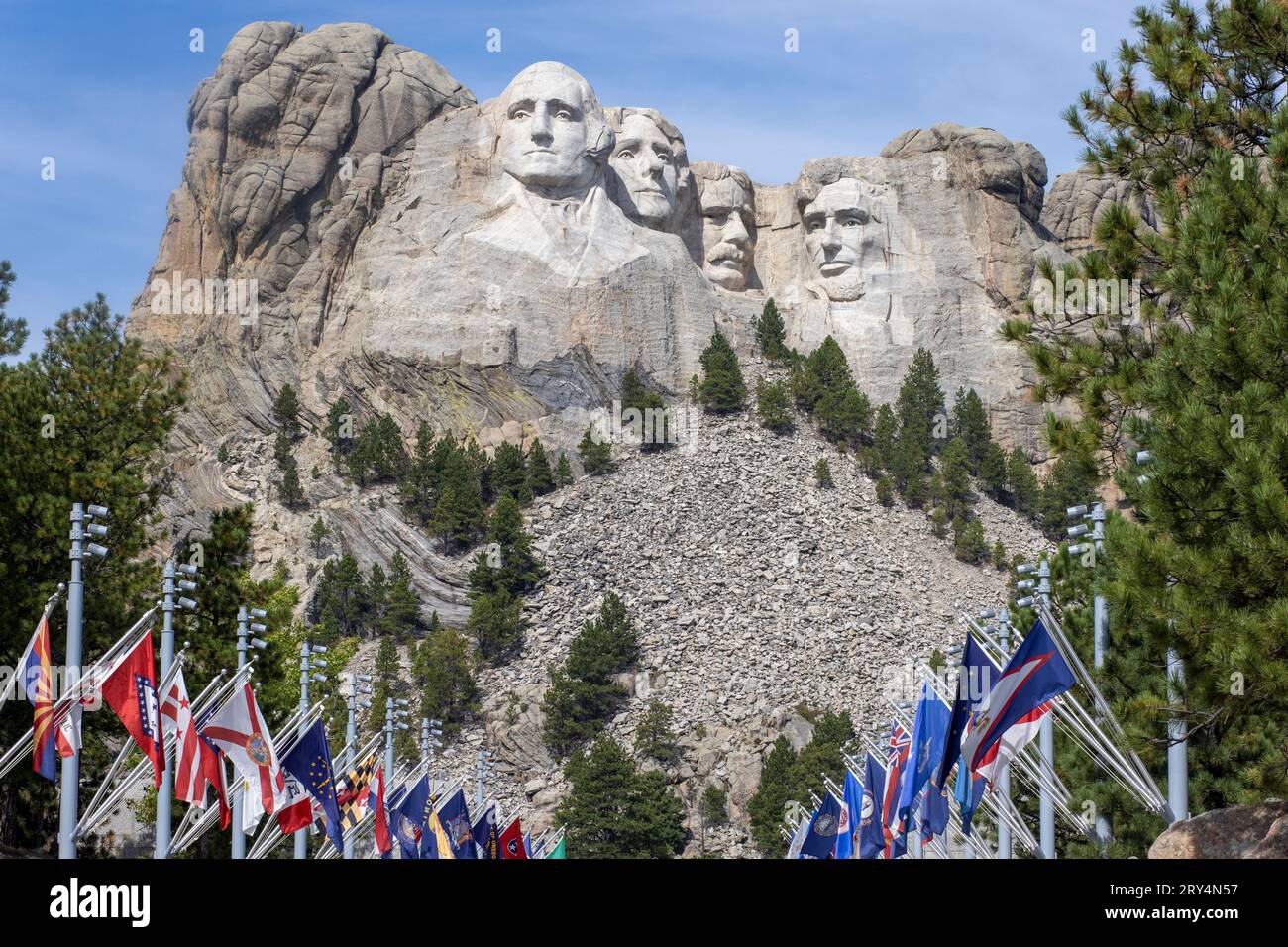 Mount Rushmore National Memorial is a colossal sculpture carved into the granite face of Mount Rushmore. George Washington, Thomas Jefferson, Theodore Stock Photo