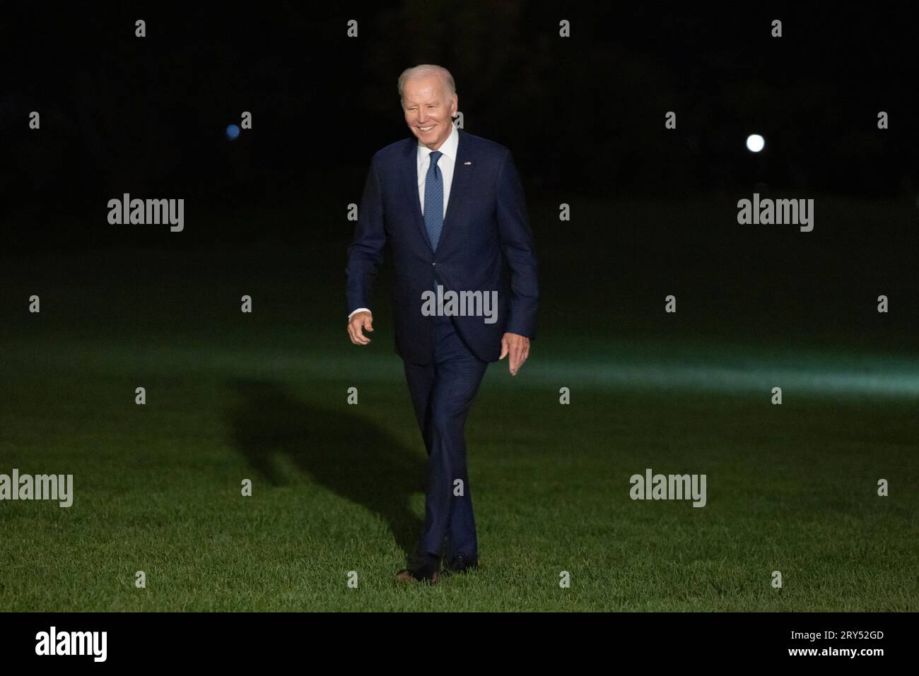 US President Joe Biden walks on the South Lawn of the White House after returning by Marine One, in Washington, DC, USA. 28th Sep, 2023. Biden returns from a trip to Michigan, California and Arizona. Credit: Sipa USA/Alamy Live News Stock Photo