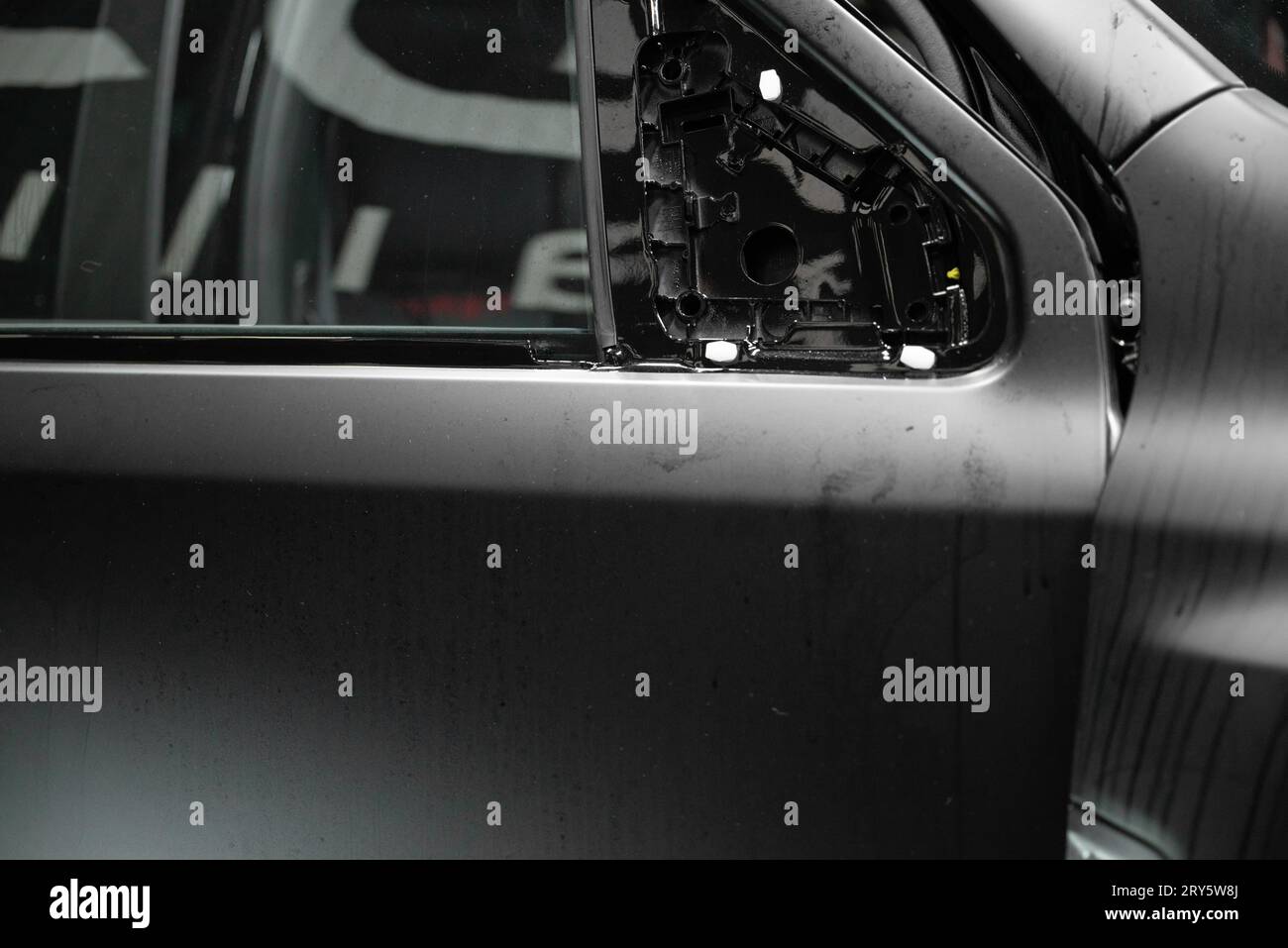 Installation of a protective paint and varnish matte film on the car