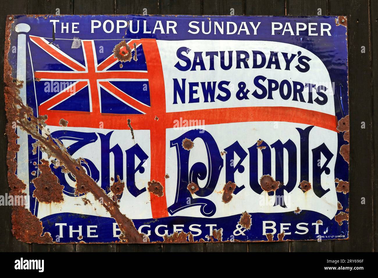 Enamel advertisement for The popular Sunday paper, The People, with British union flag, The biggest & best Stock Photo