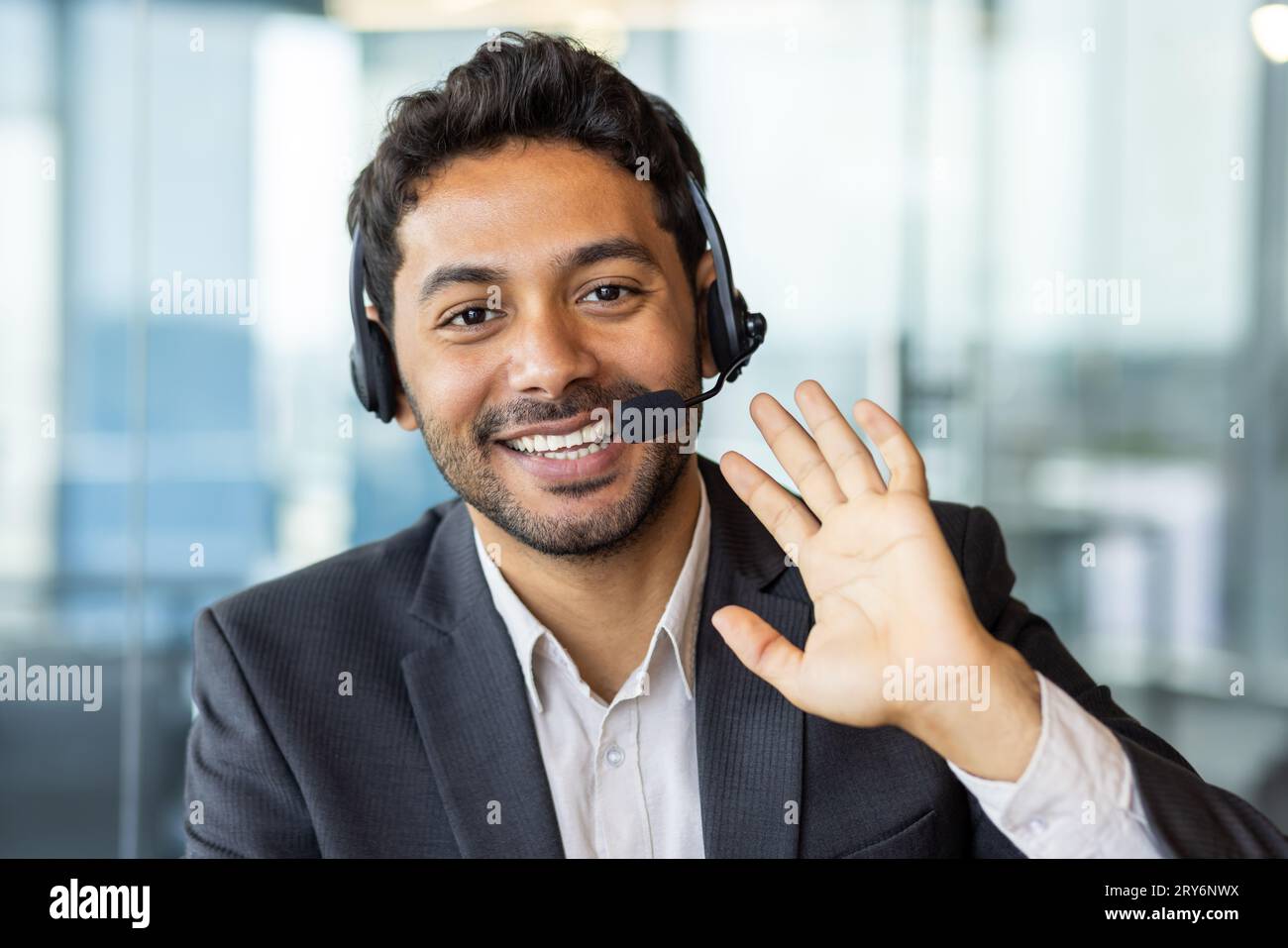 Arab man microphone hi-res stock photography and images - Alamy
