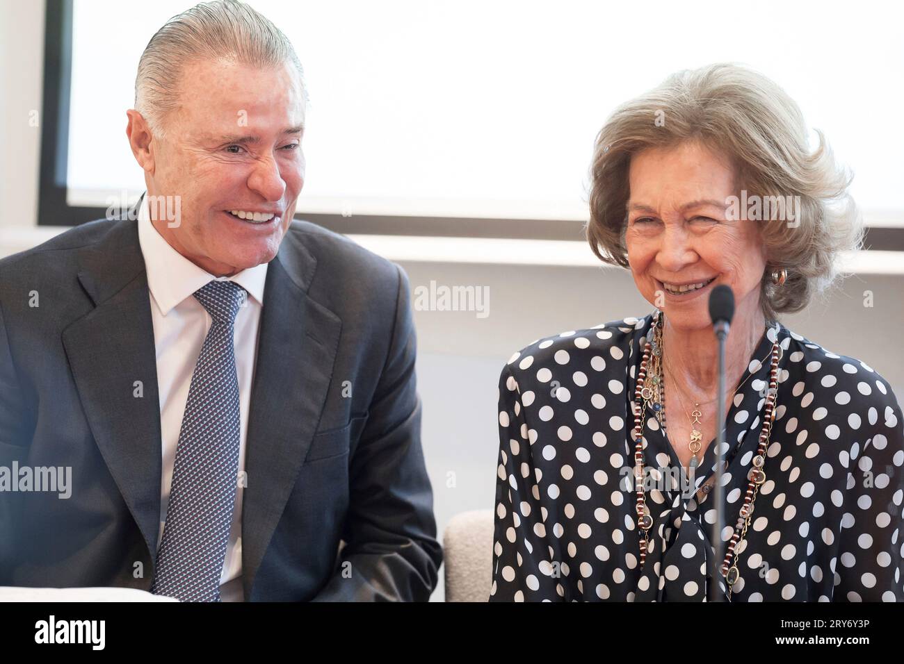L-R) Mexico's ambassador to Spain, Quirino Ordaz, and Queen Sofia, during  the celebration of the fifth anniversary of the Casa de Mexico Foundation,  on September 29, 2023, in Madrid (Spain). The Casa, image size:1300x956