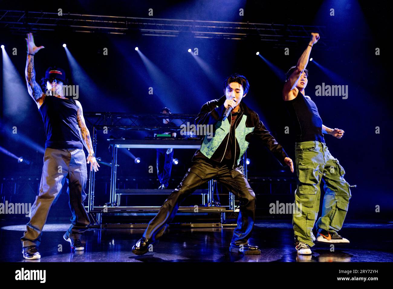 B i kpop hi-res stock photography and images - Alamy