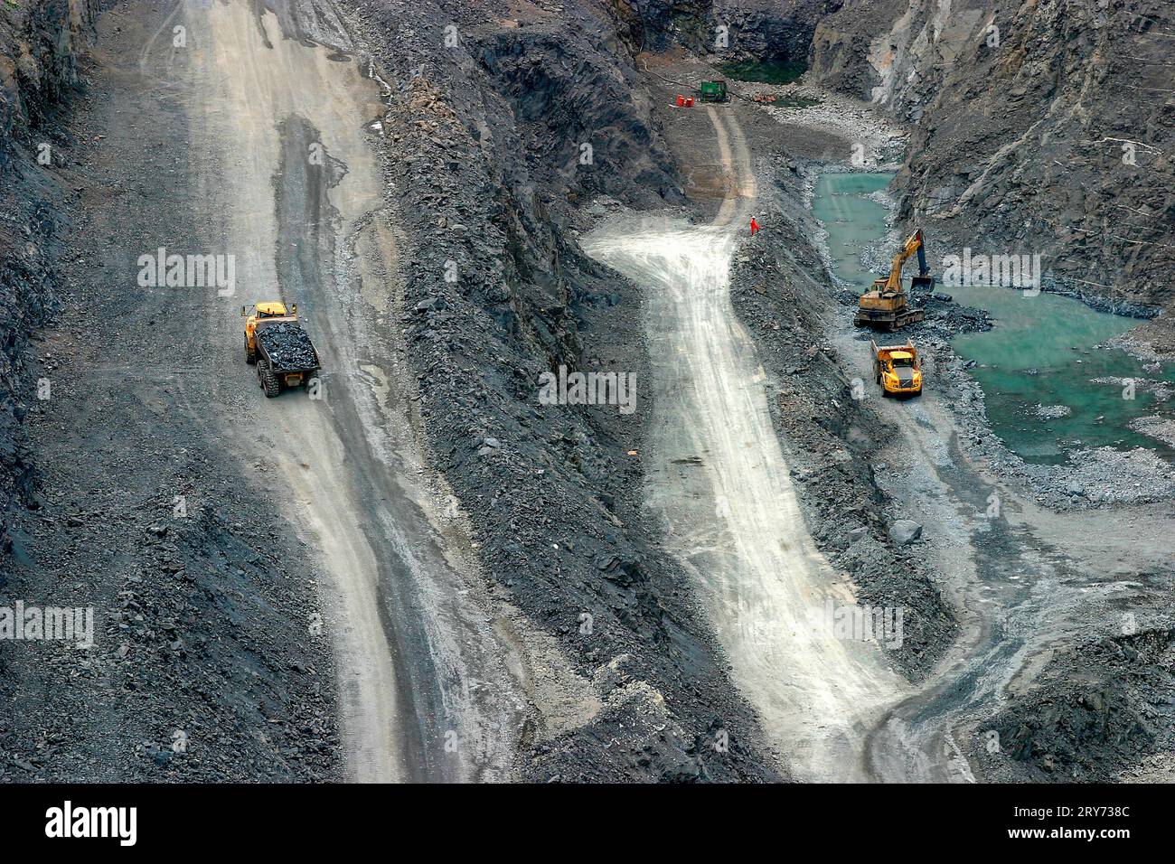 Ghana manganese company hires stock photography and images Alamy