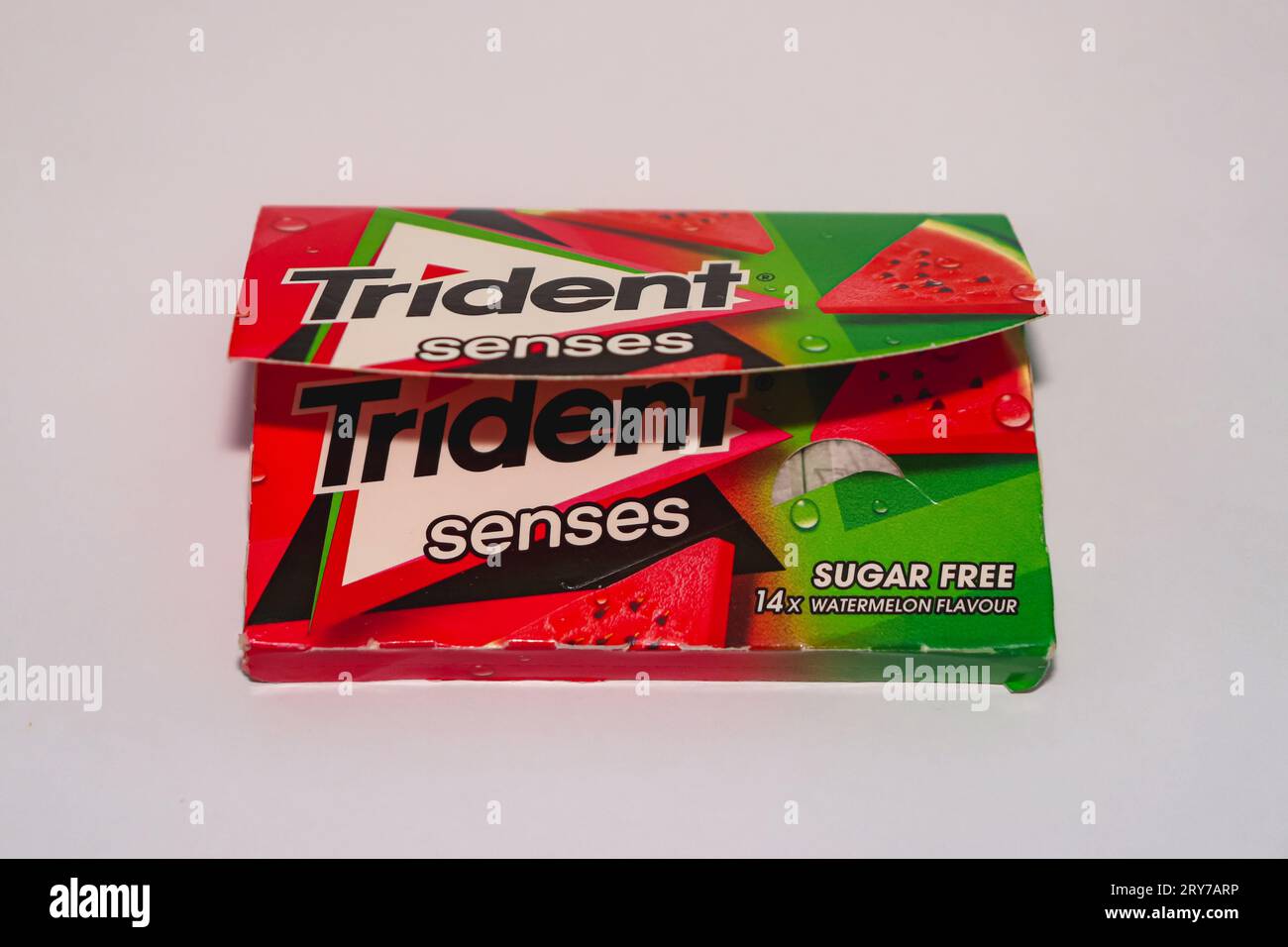 Trident senses, sugar free, watermelon flavored chewing gum pack