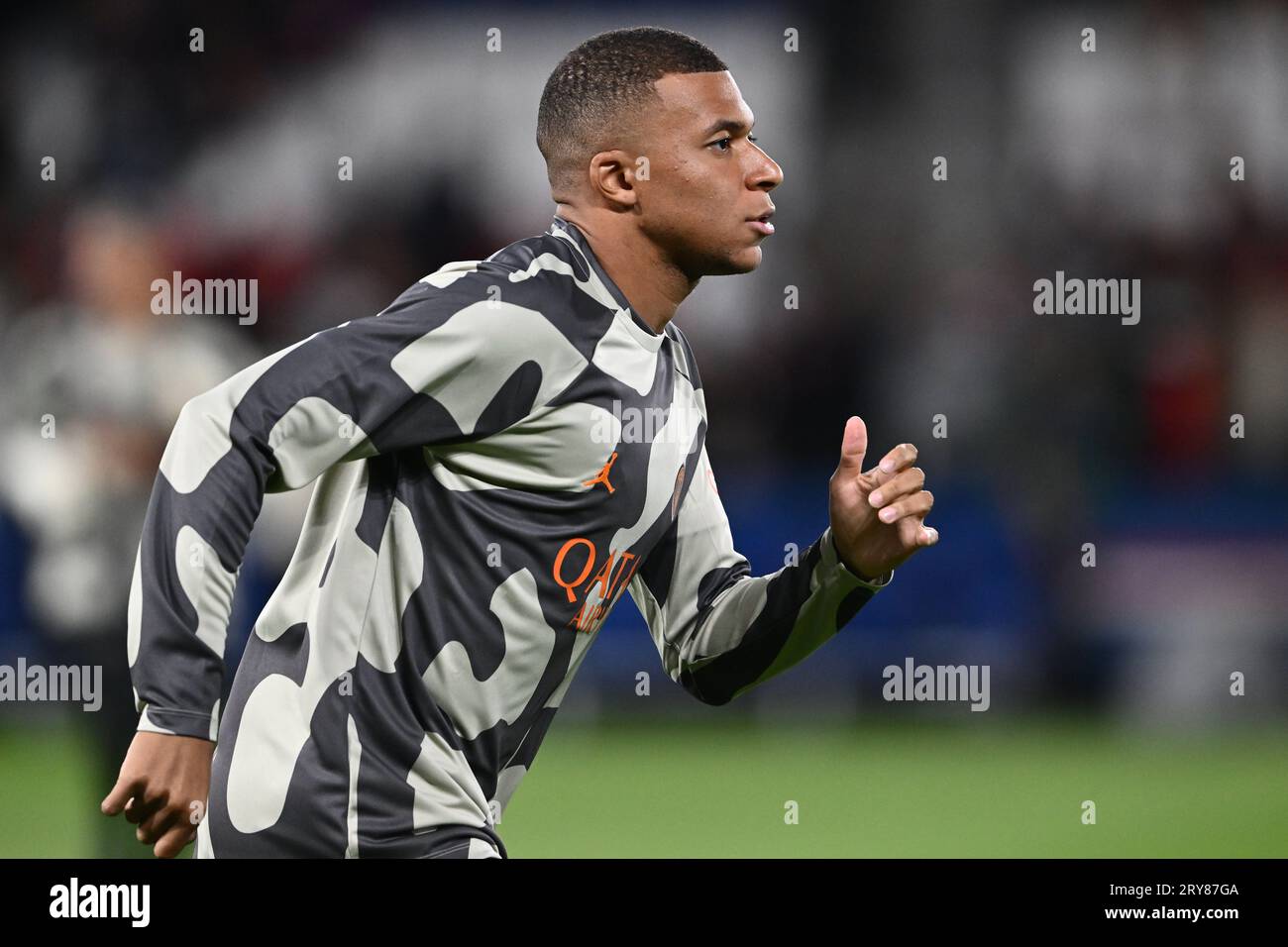 PARIS, FRANCE - SEPTEMBER 19: Kylian Mbappe of Paris Saint-Germain ...