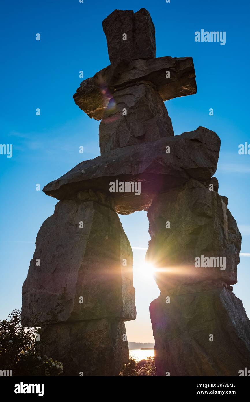 Inuit stone man inukshuk stone hires stock photography and images Alamy
