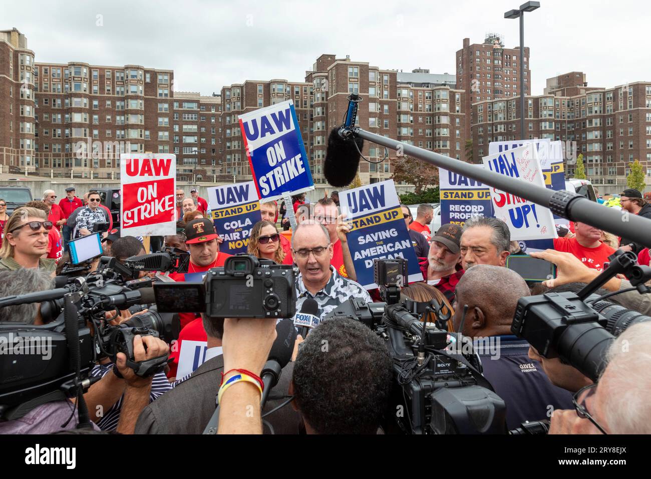 Detroit, Michigan, USA. 29th Sep, 2023. United Auto Workers President ...