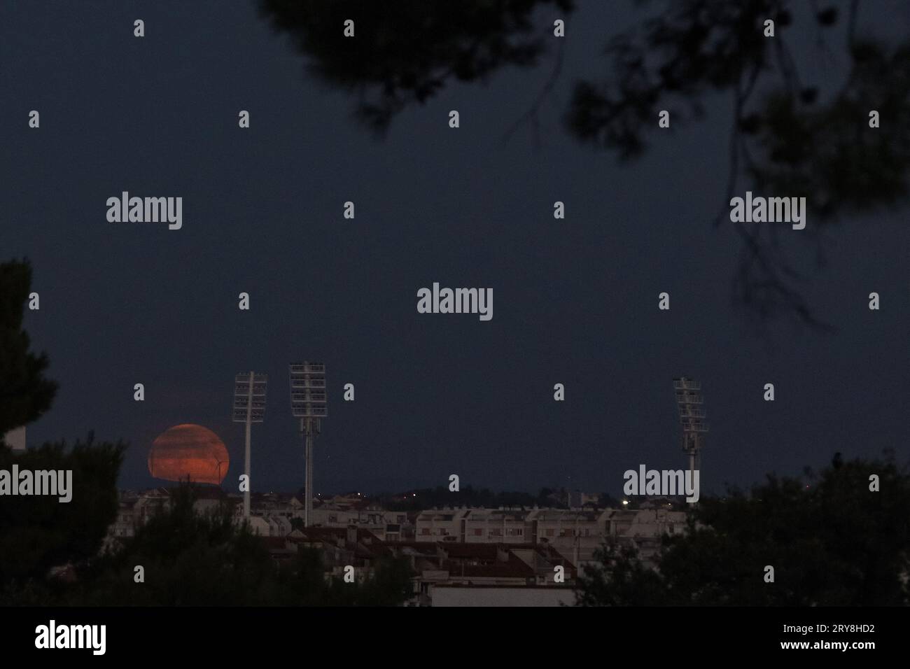 Zadar, Croatia. 29th Sep, 2023. Photo taken on September 29, 2023 shows full moon above Zadar, Croatia. Photo: Sime Zelic/PIXSELL Credit: Pixsell/Alamy Live News Stock Photo