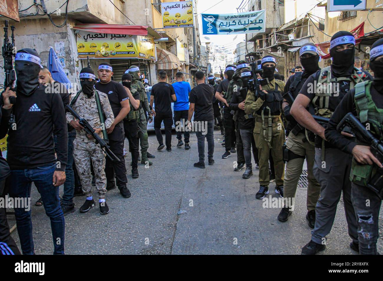 Nablus, Palestine. 29th Sep, 2023. Palestinian masked gunmen from the ...