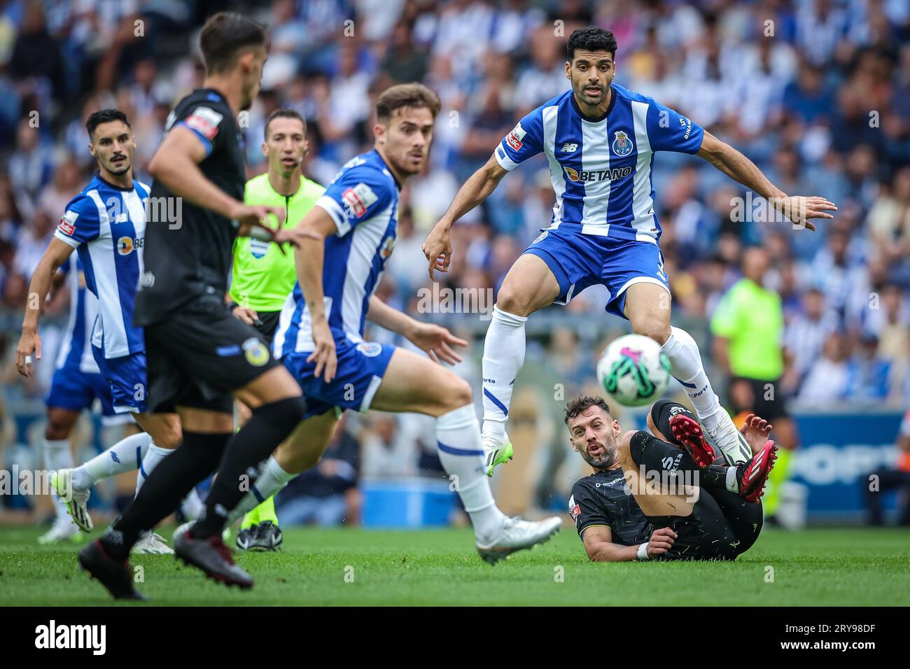 FC Porto players in action during the game, FC Porto vs Arouca FC in