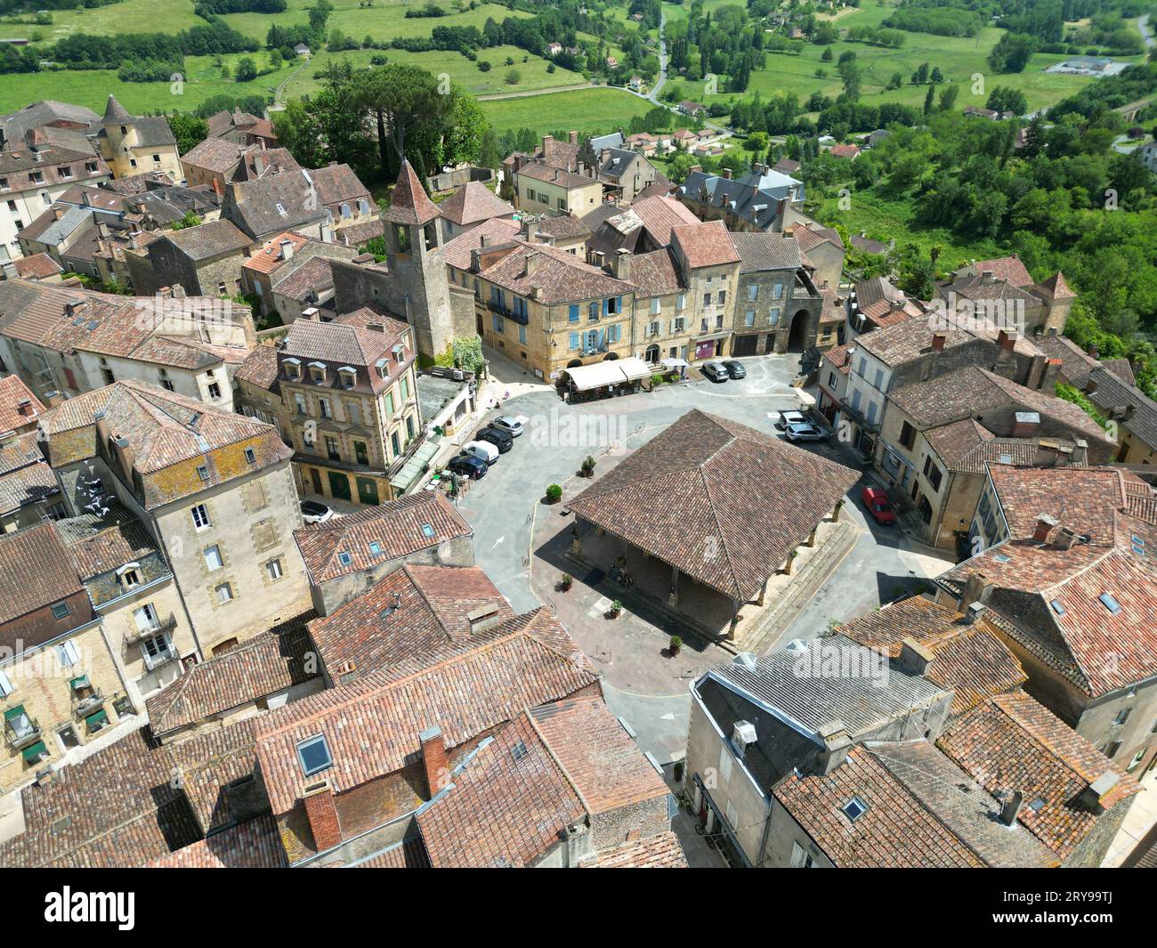 belves-town-centre-dordogne-france-drone-aerial-stock-photo-alamy