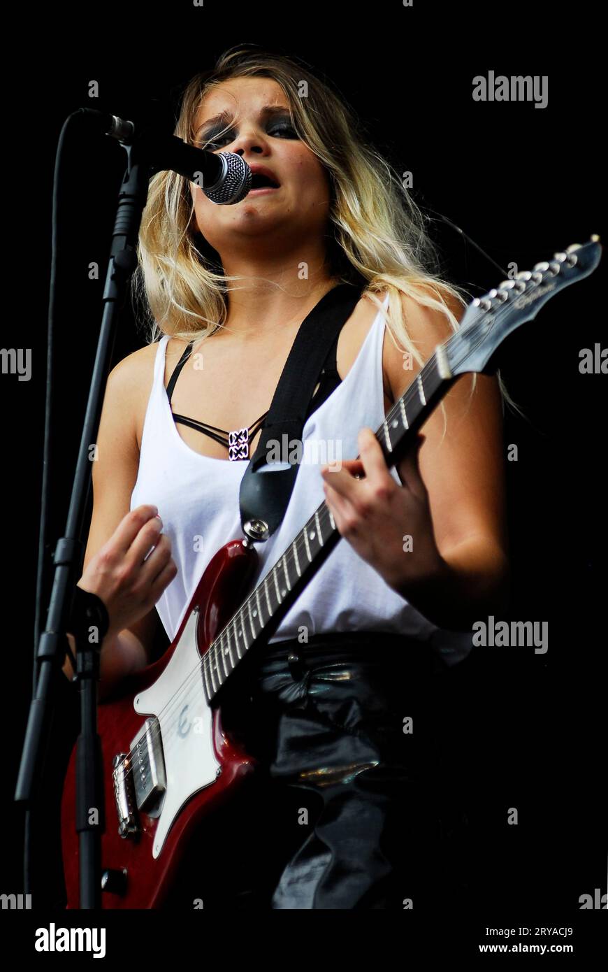 Daisy May Keeley Coburn Daisy Dares You, V2010, Hylands Park